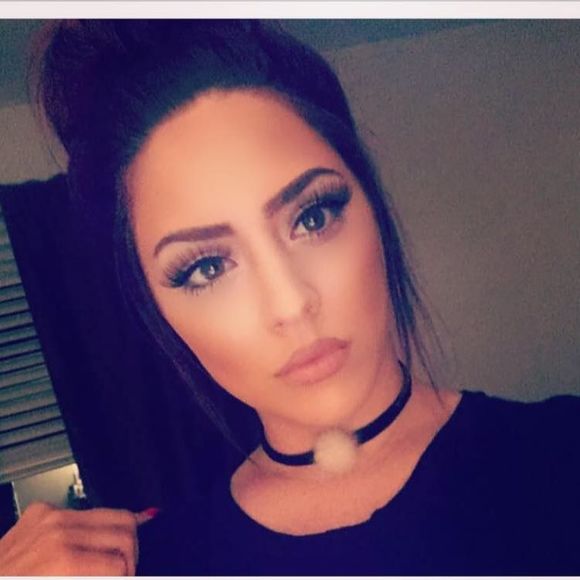 Meet your Posher, Bianca - Picture 1 of 1