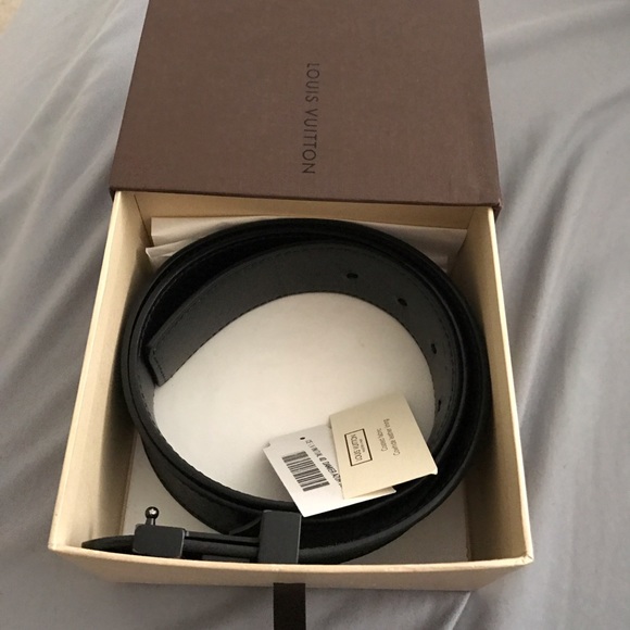 100% authentic Louis Vuitton belt (worn 9/10 - Picture 2 of 4