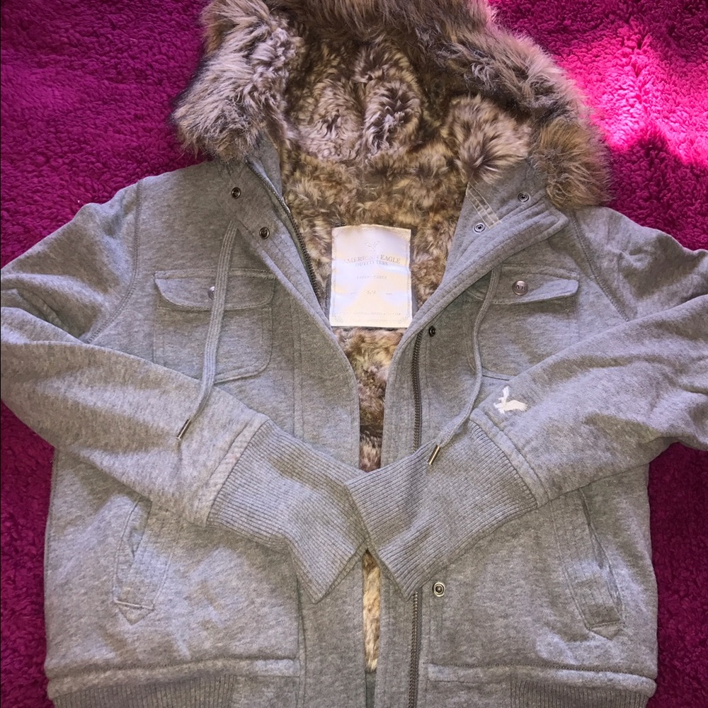 SUBMIT ANY OFFER American Eagle Fur Coat
