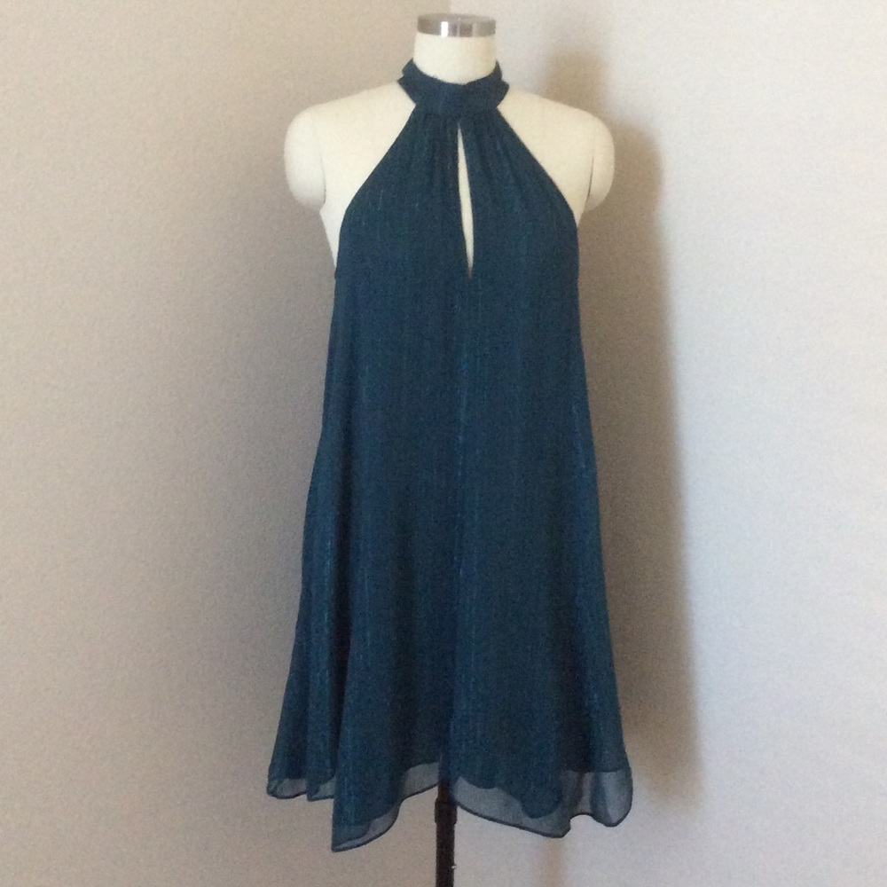 Flowing glimmering dress-New