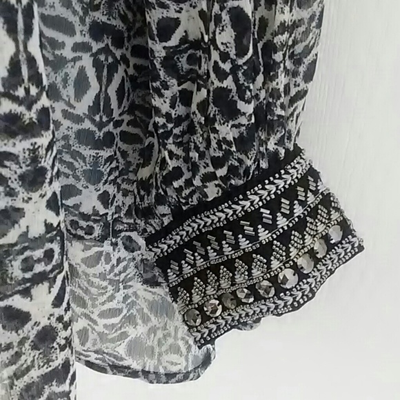Jessica Simpson sheer jeweled cuff peasant blouse - Picture 3 of 4