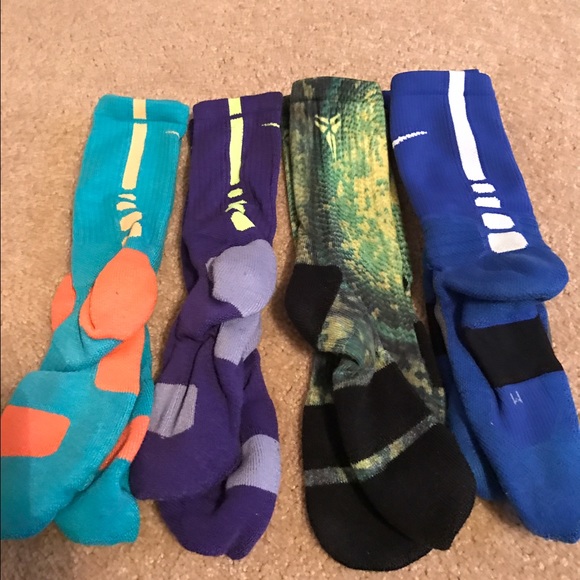 Nike Accessories - Nike Elite Socks (Medium) Lot