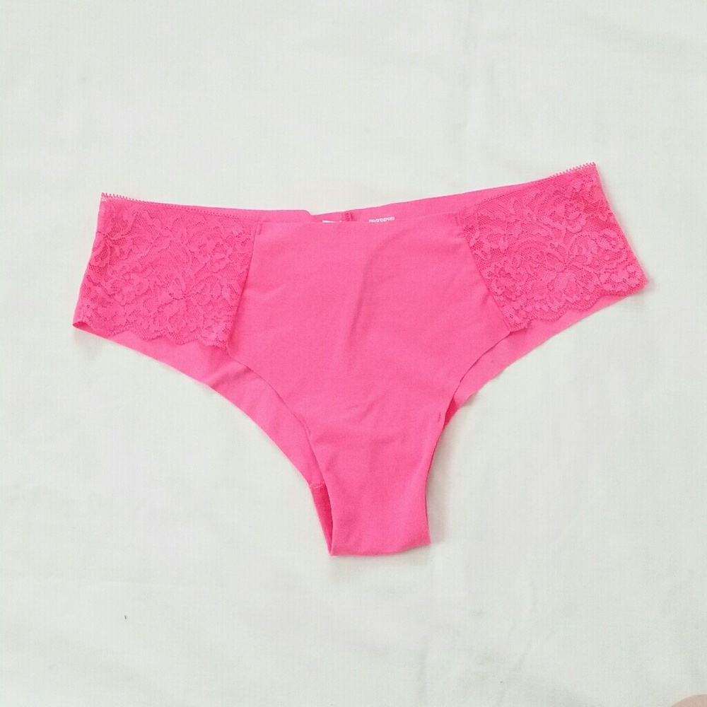 Victoria's Secret PINK No Show Lace Cheekster