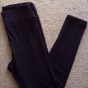 Solid black Lularoe leggings OS unicorn piece
