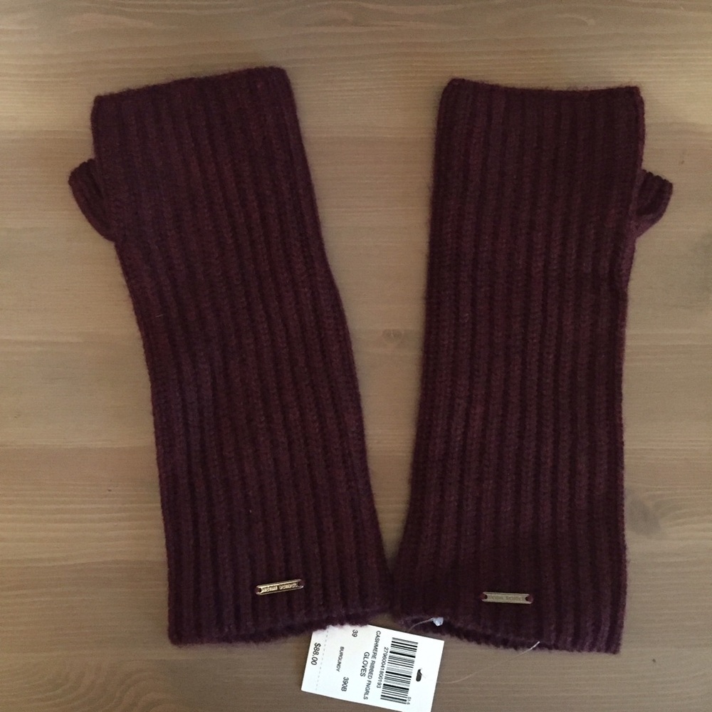 100% Cashmere Fingerless Gloves - Henri Bendel