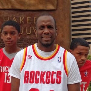 Meet your Posher, Jamal