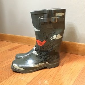 Rain boots with cute pattern!!!