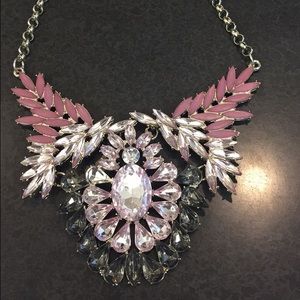 Statement necklace