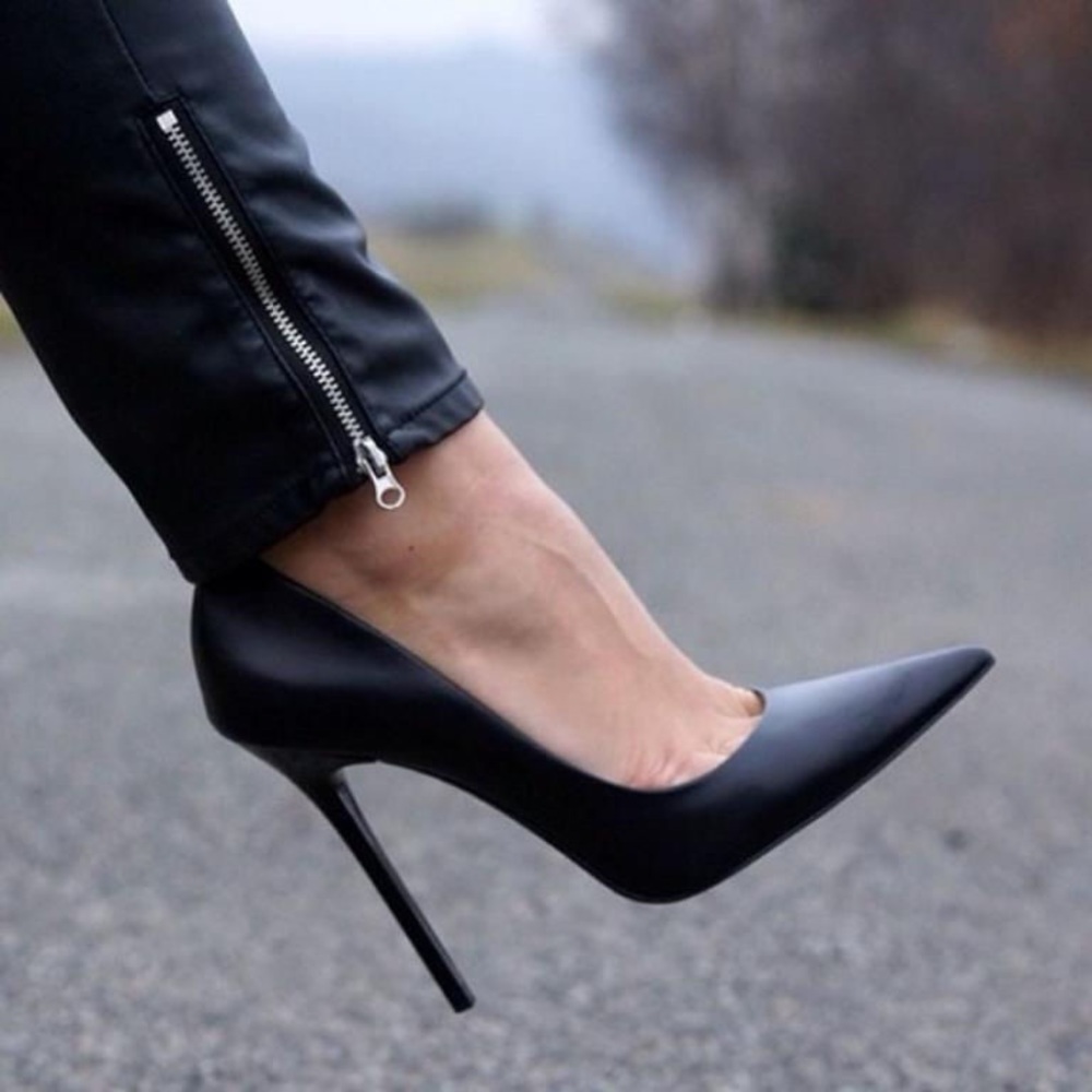 Black Zara Pumps
