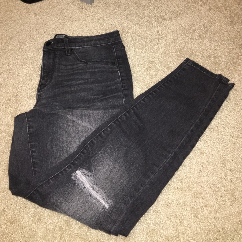 Black skinny jeans