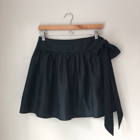 Express Dresses & Skirts - Express 100% Silk BLACK Bow Skirt