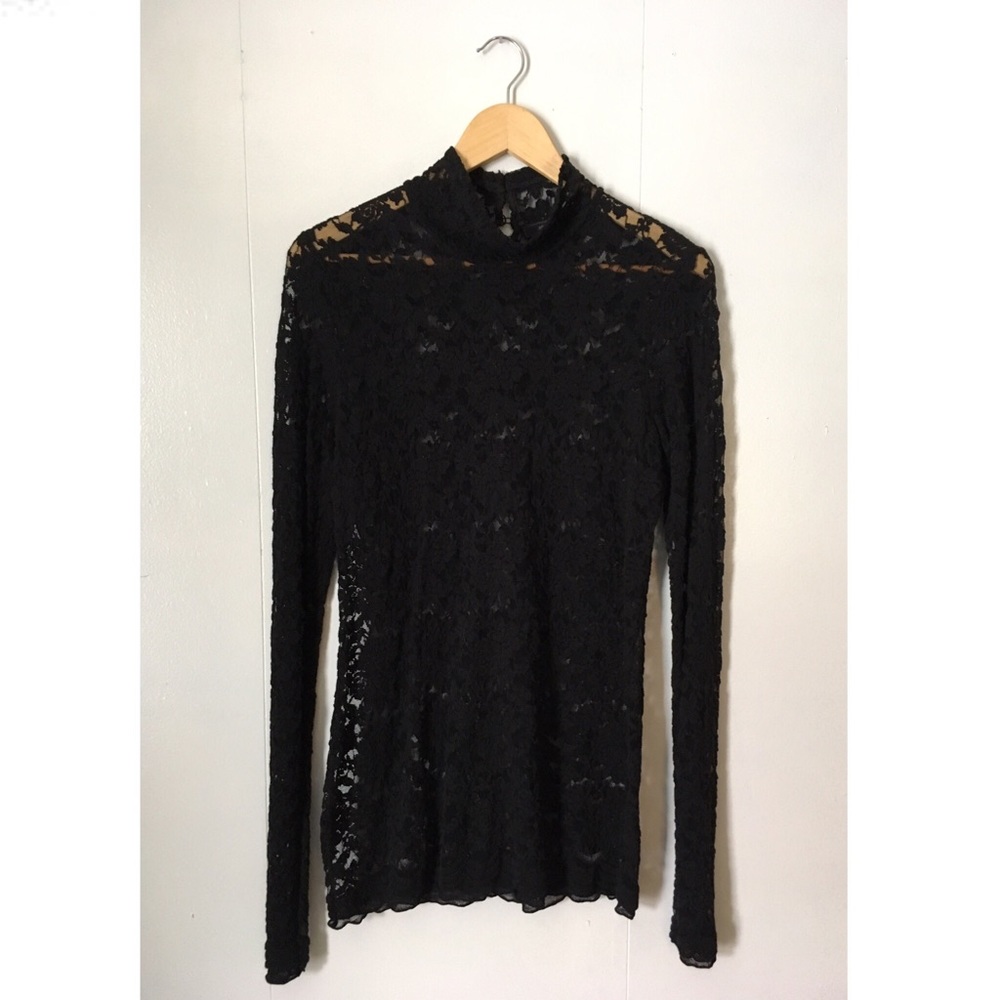 Long sleeve lace top