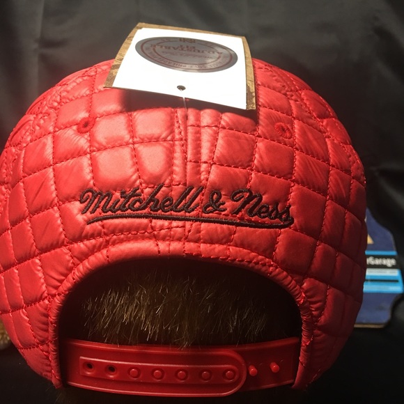 Chicago Bulls Mitchell&Ness Quilted Snapback Hat - Picture 2 of 4