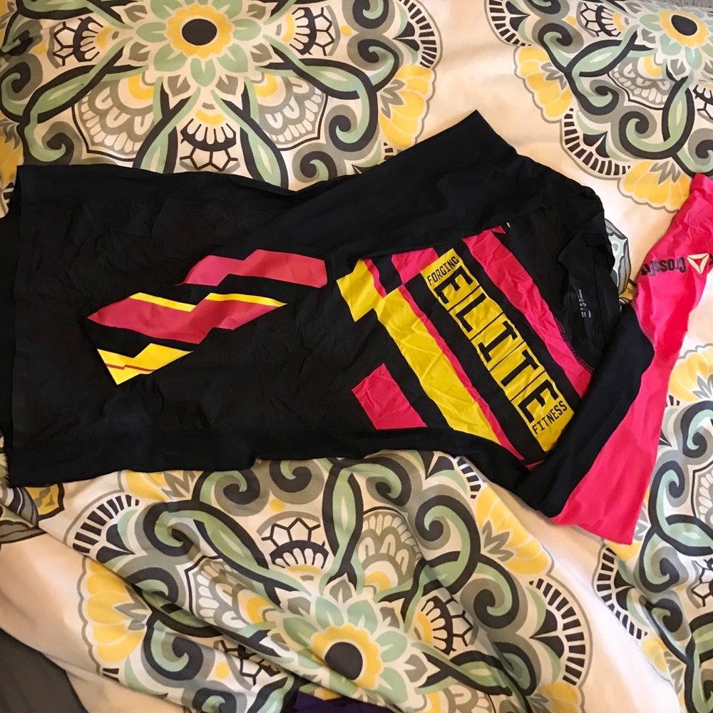 Reebok crossfit warmup top