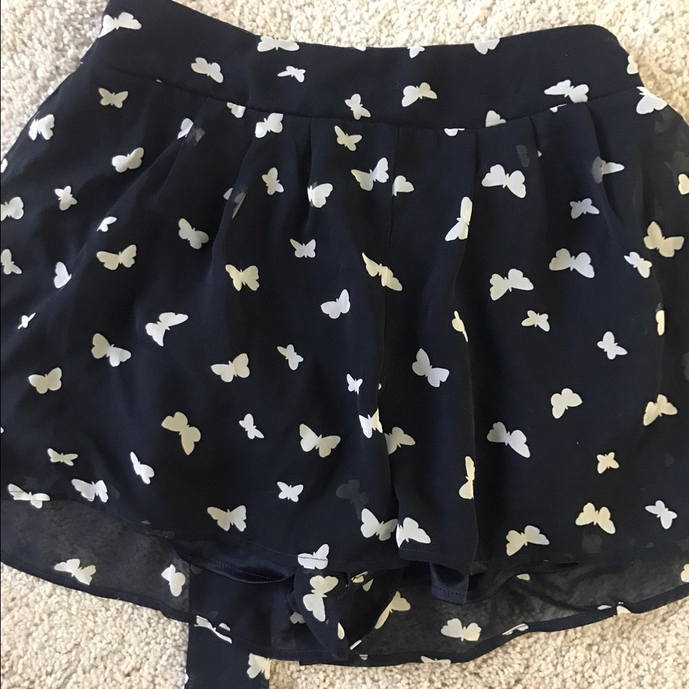 Love Culture Shorts