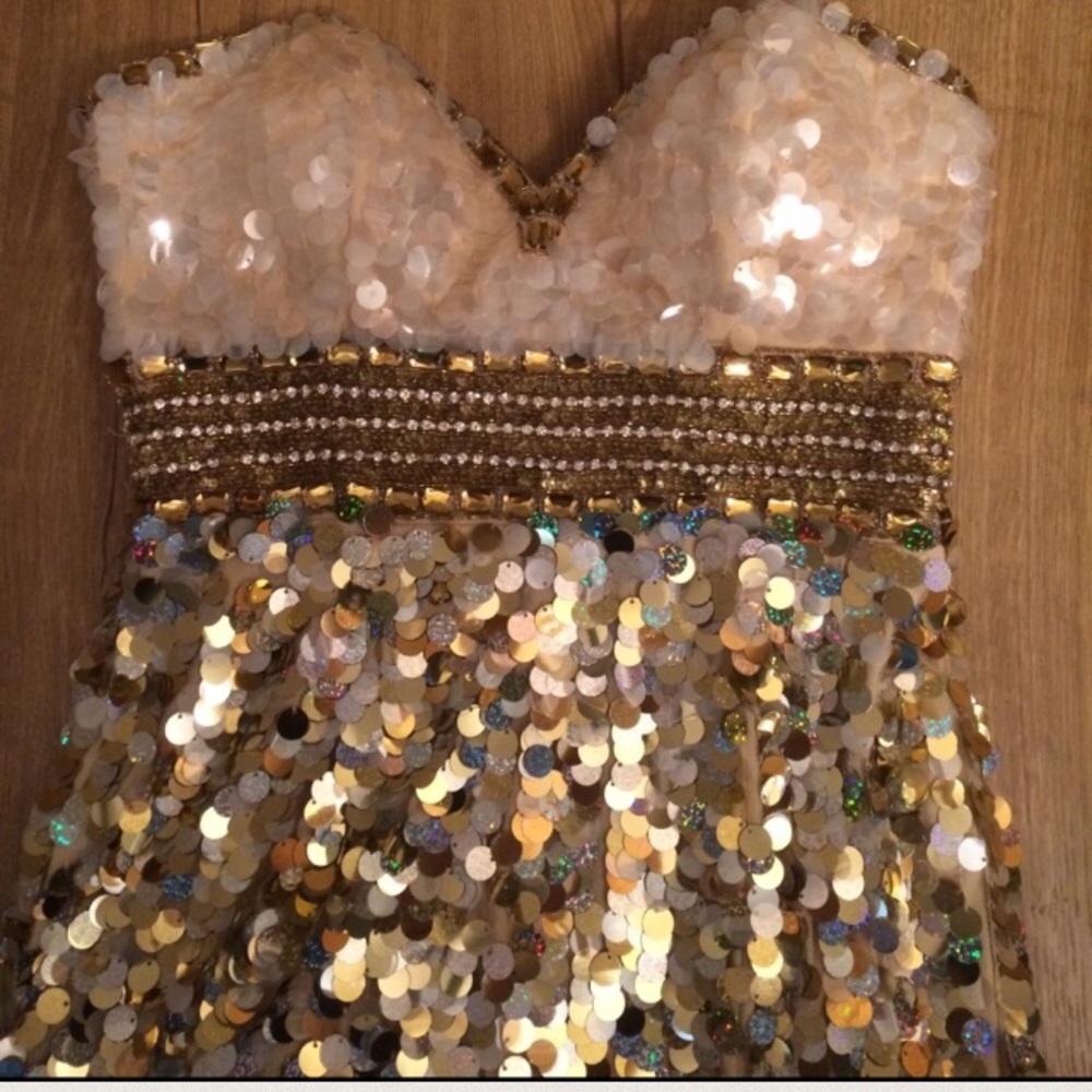 Beautiful sequin and rhinestone prom dress size 10