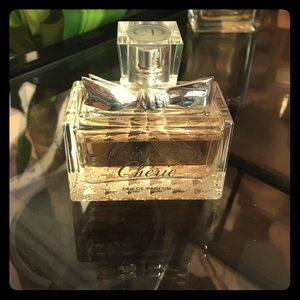 Miss Dior Cherie perfume