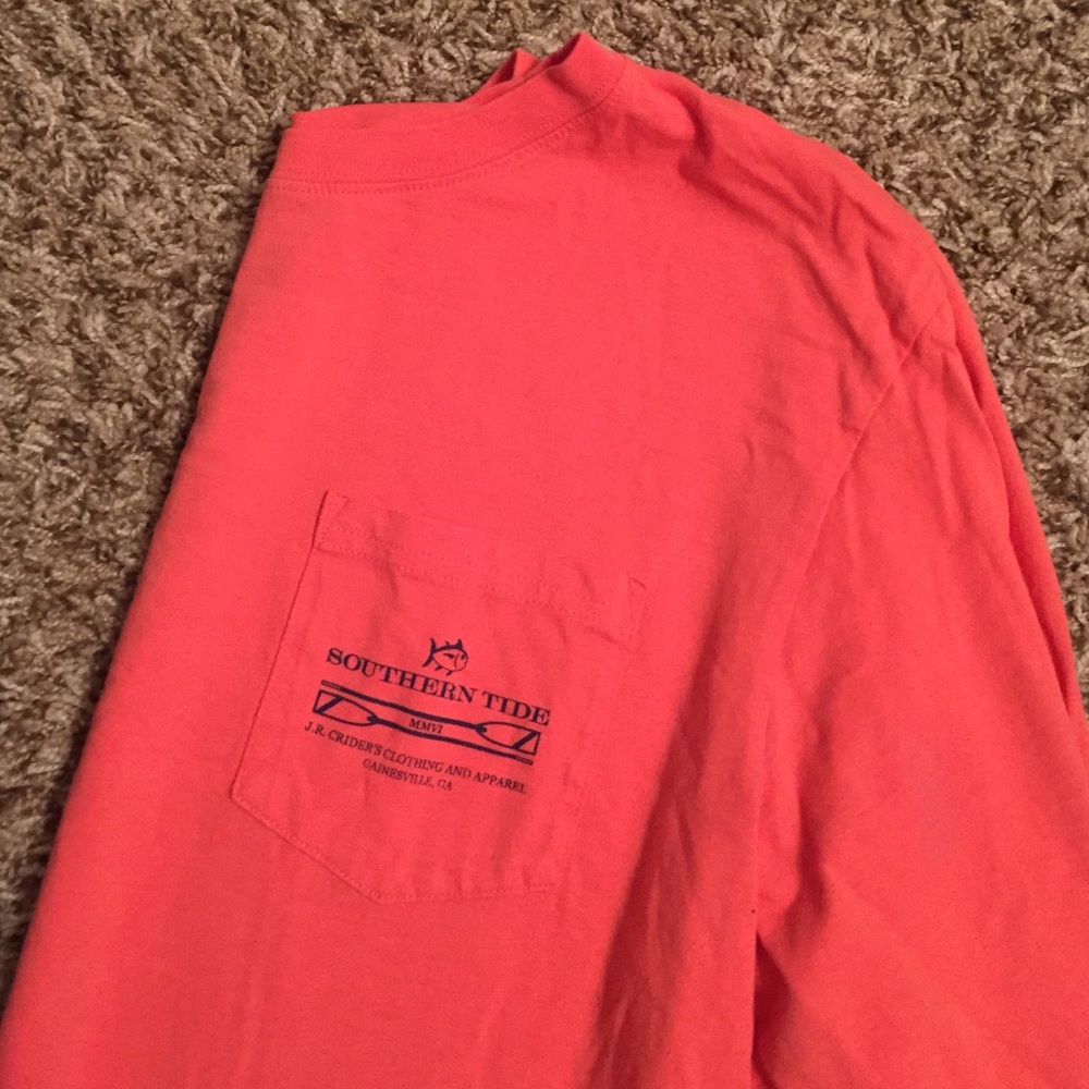 Southern Tide tshirt