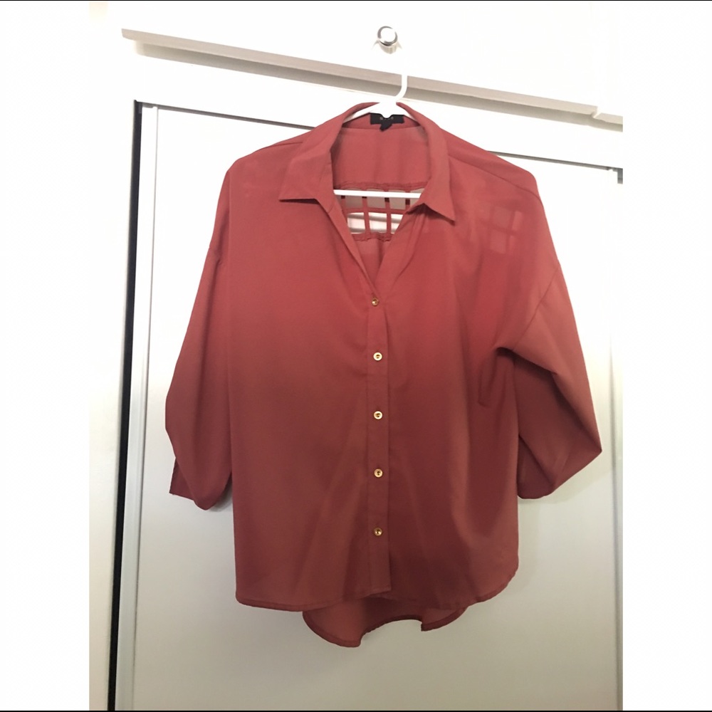 Quarter sleeve blouse