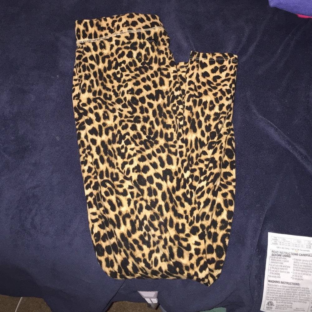 Cheetah PINK Victoria's Secret Leggings
