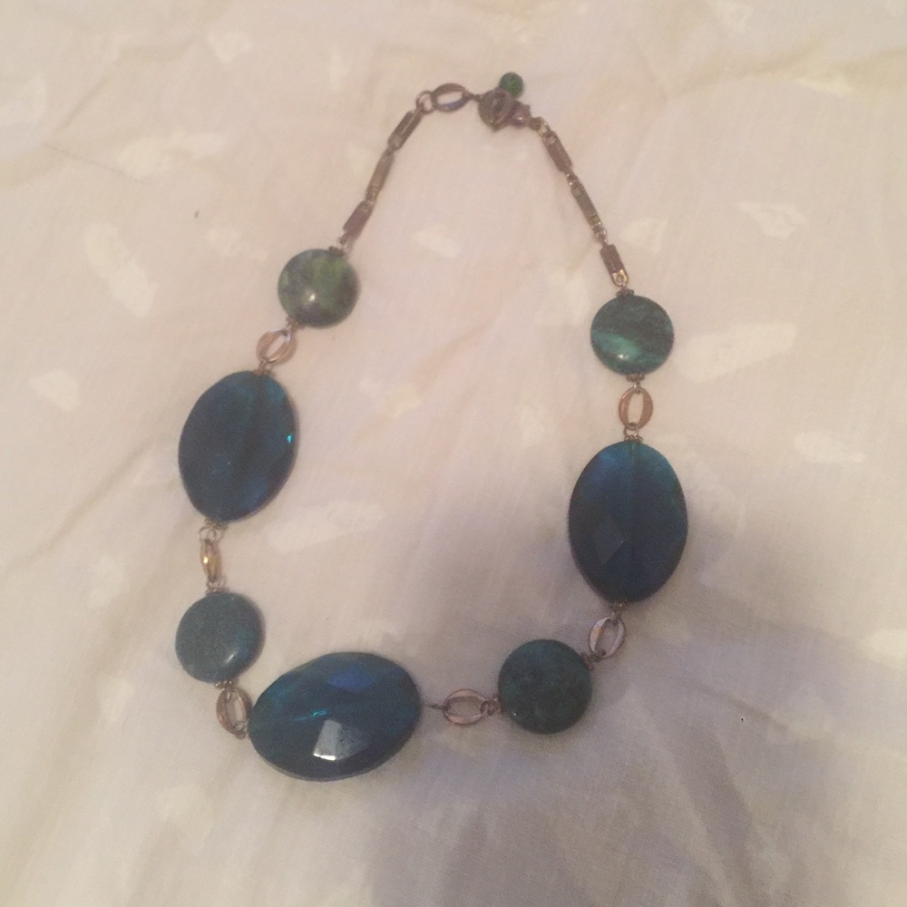 Chunky statement necklace