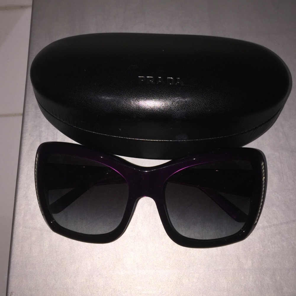 PRADA Sunglasses- serial posted