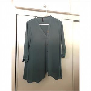 Quarter sleeve blouse