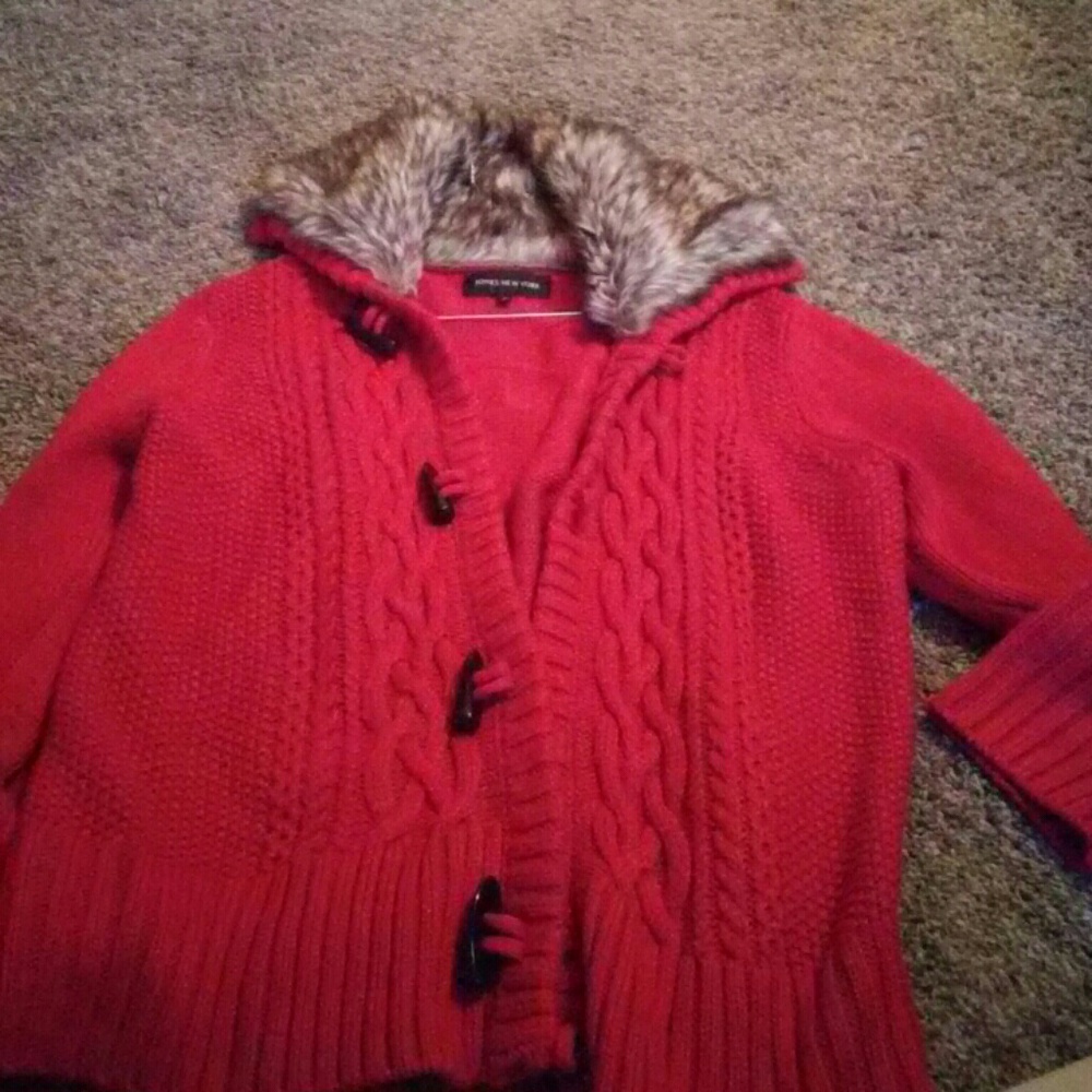 Red faux fur collar cardigan