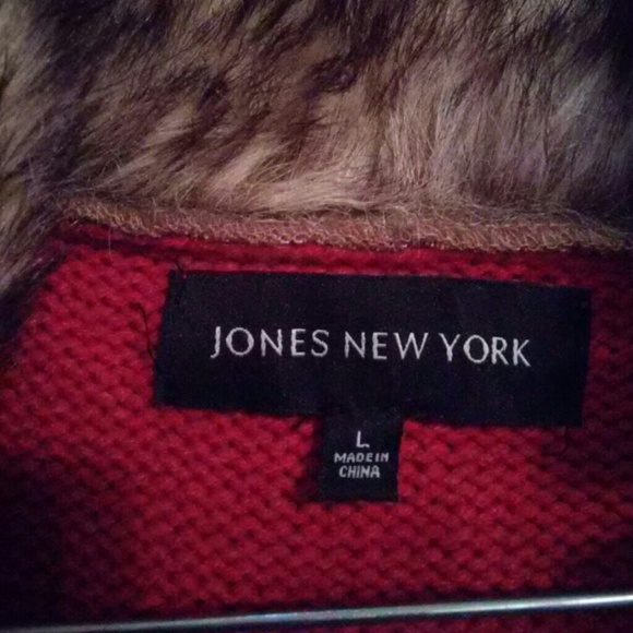 Red faux fur collar cardigan - Picture 2 of 2