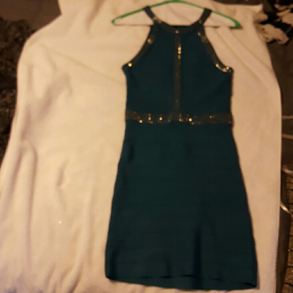 Bebe dress - Picture 2 of 4