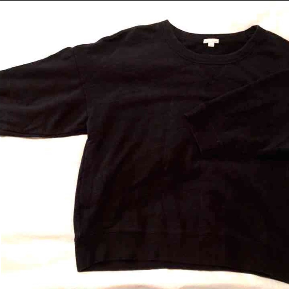 Gap crewneck 🏷REPOSH