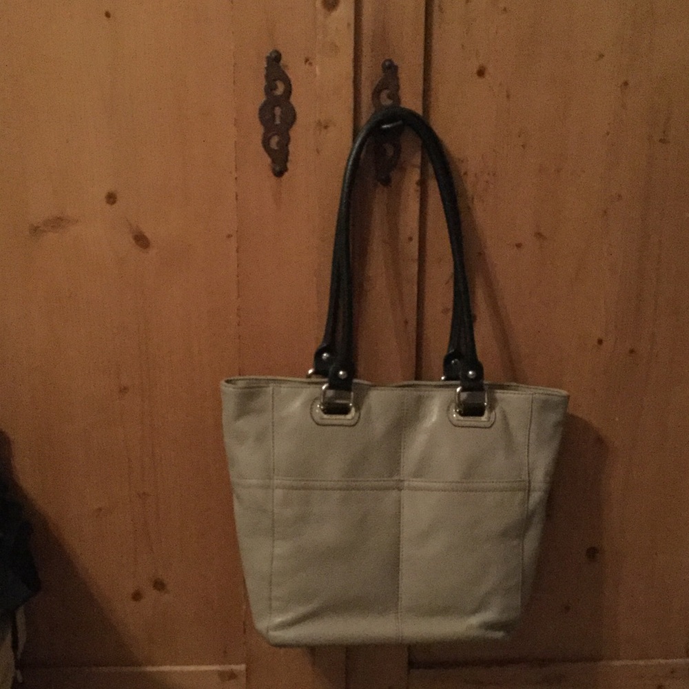 Tignanello Perfect Pockets Med Tote Shoulder Bag