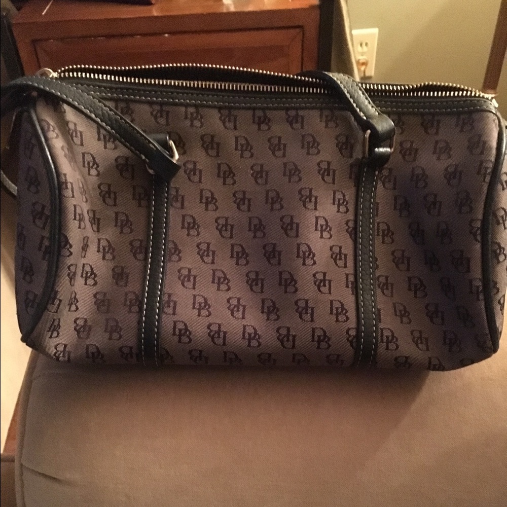 Shoulder bag
