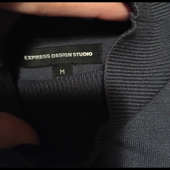 Express Top - Picture 2 of 4