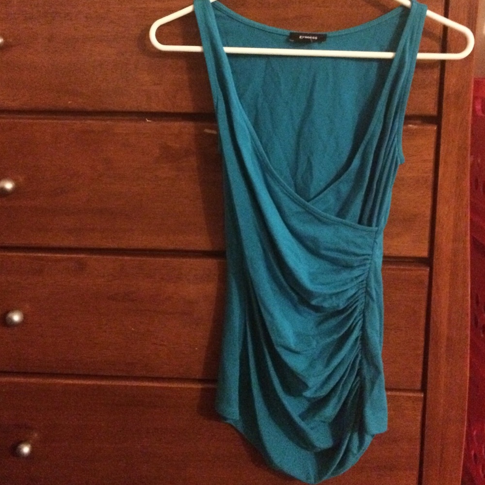 Deep v neck ruched tank