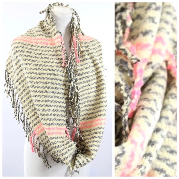 Caterpillar Fringe Infinity Scarf - Picture 4 of 4