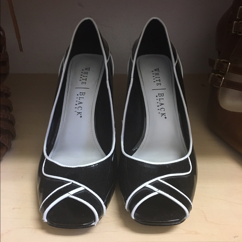 White House black Market heels