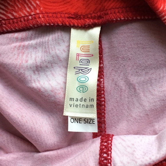 ❤️SOLD ❤️ Leggings & Free Sweater To Match - Picture 4 of 4