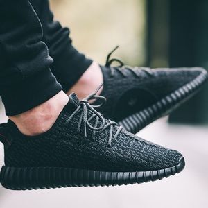 Adidas Yeezy Boost 350 Pirate Black(NOT AUTHENTIC)