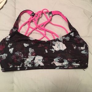 Lululemon sports bra