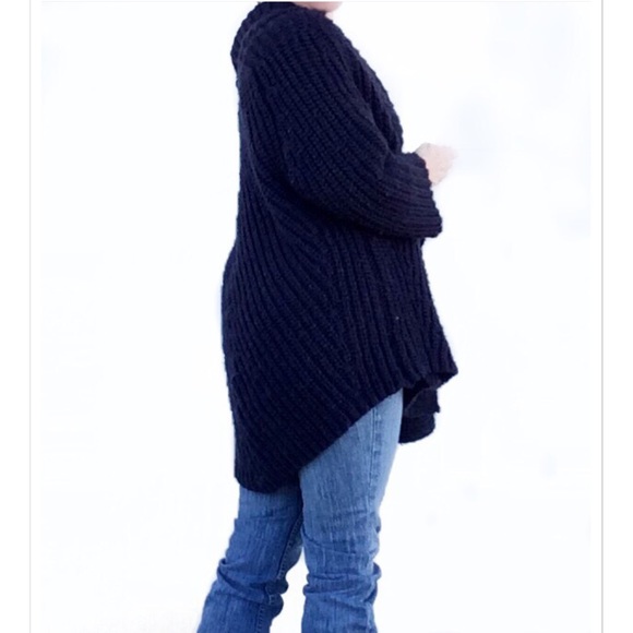 Slouchy Oversized ZaraKnit Navy Sweater - Picture 2 of 3