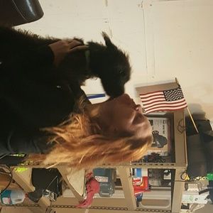 Meet your Posher, Crystal