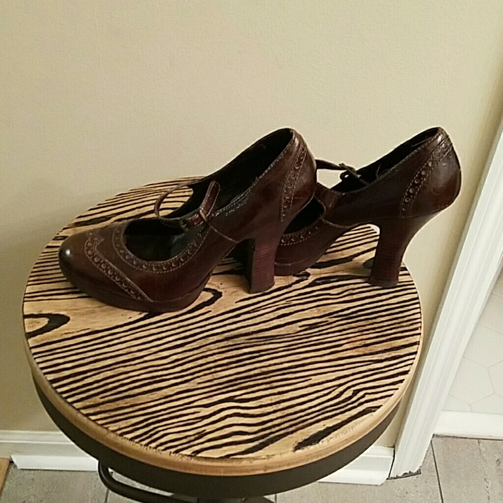 Flatform Mary Jane's