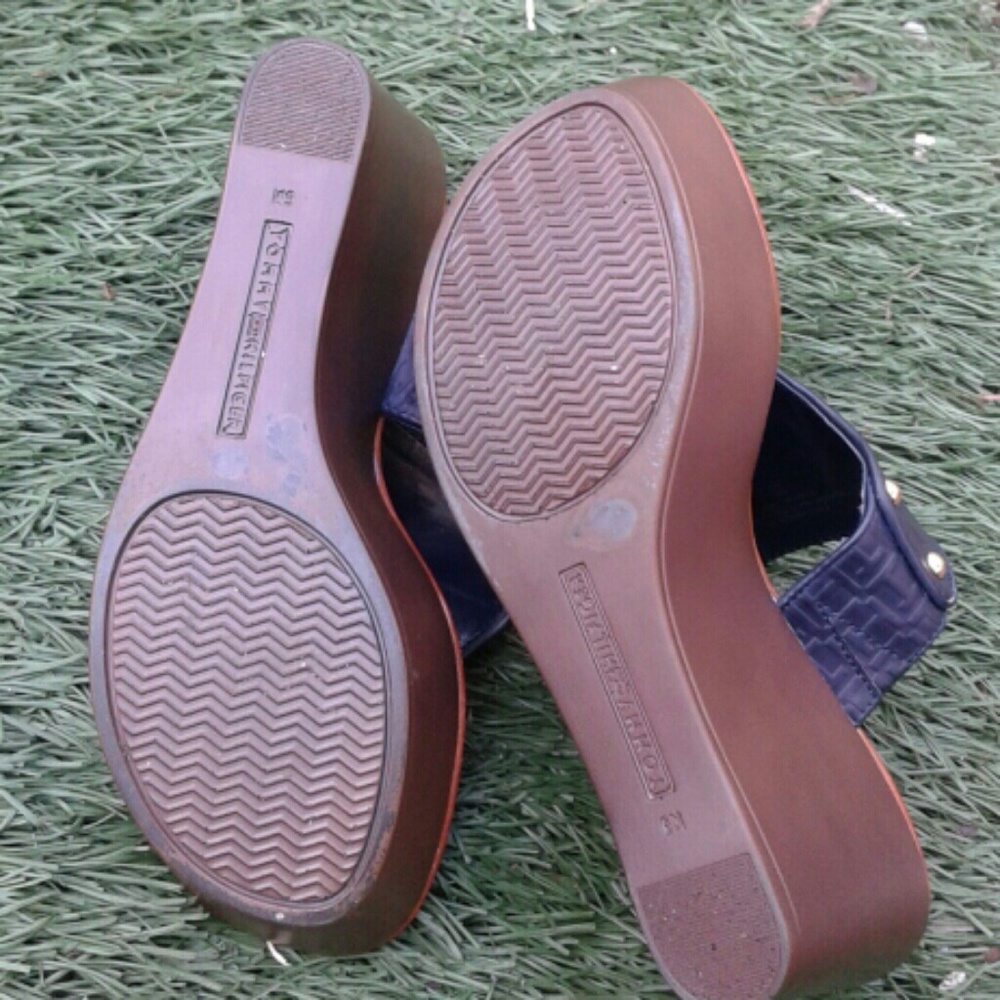 Tommy Hilfiger Wedge Sandals  6M - Picture 3 of 4