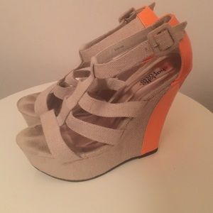 Neon and Natural Wedges