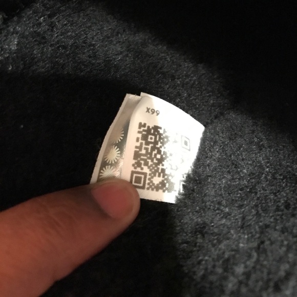 Sparkle Uggs BLACK - Picture 4 of 4