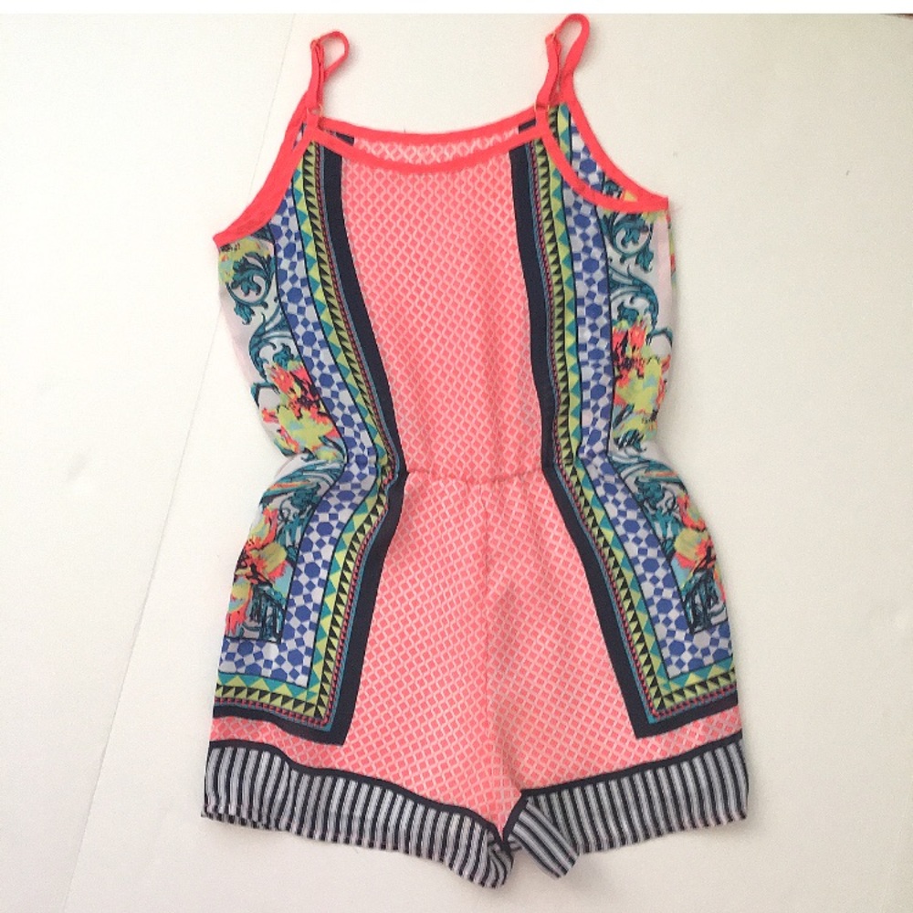 BRIGHT CORAL FLORAL SHORTS ROMPER - Picture 4 of 4