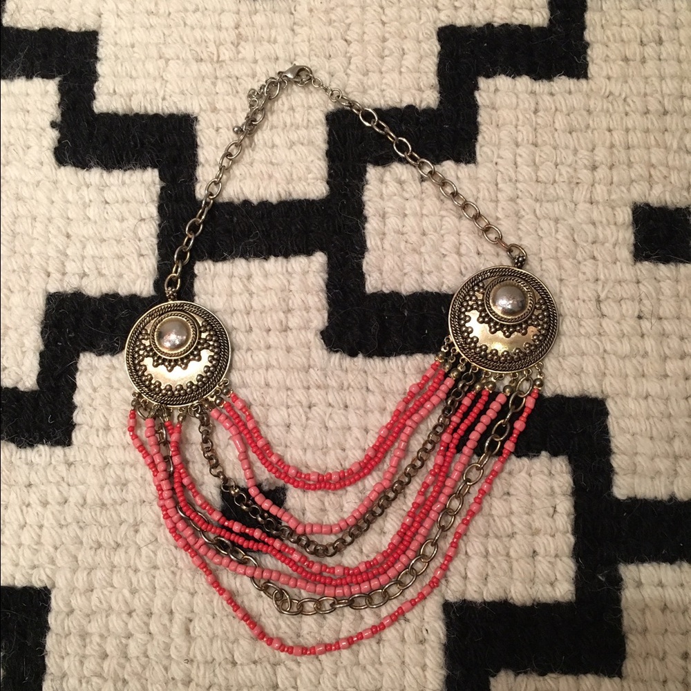 Statement necklace