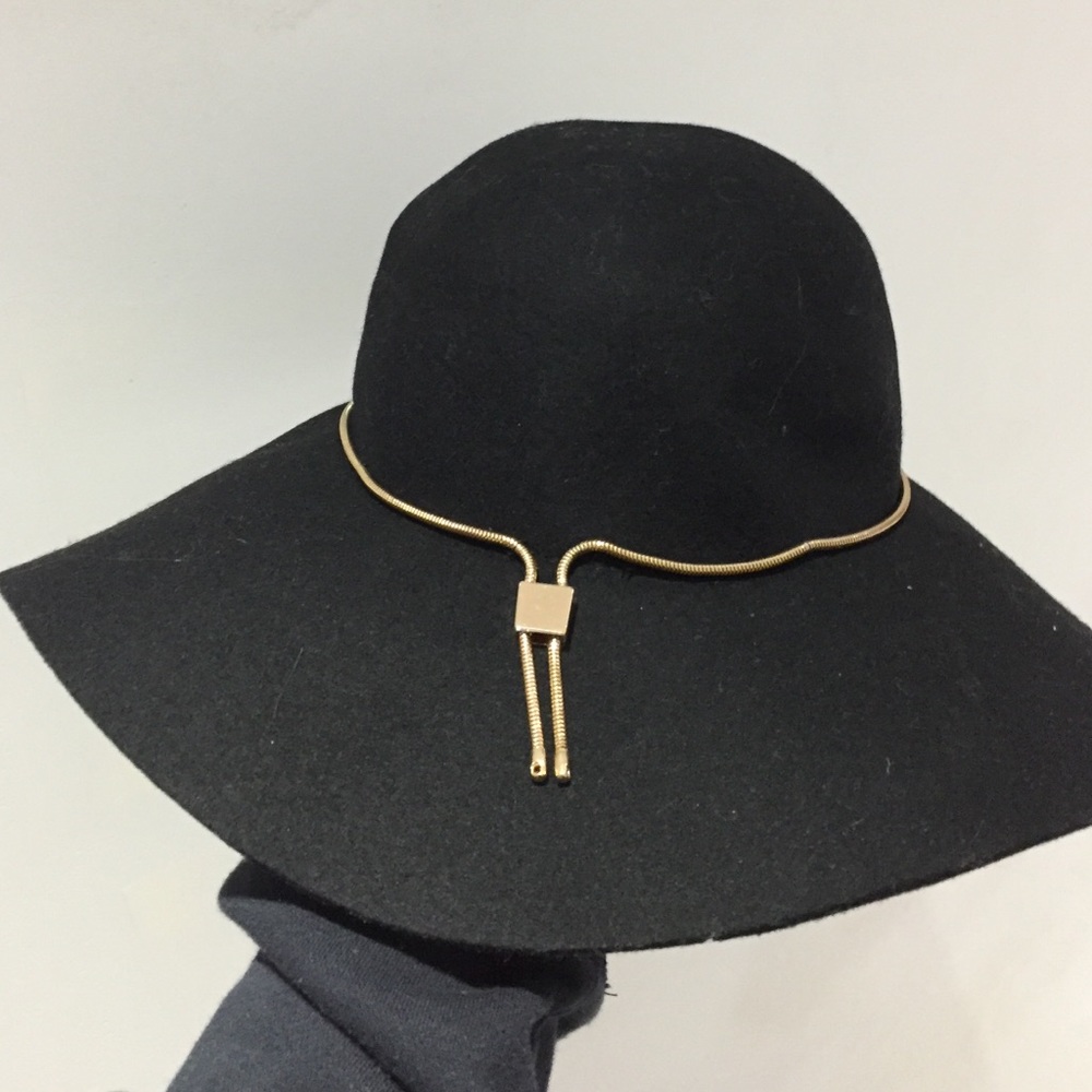 WOOL FLOPPY HAT - on hold