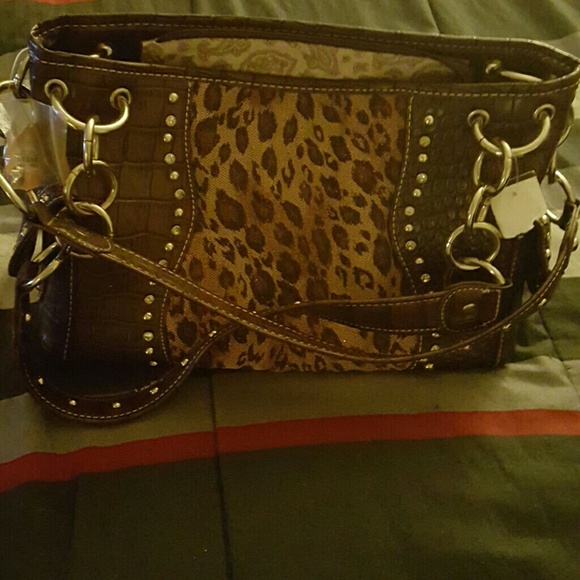 Blazing Roxx pocket book - Picture 2 of 4